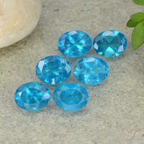 2.18ctw Naturale Blu Acqua Profondo Apatite, Ovale, VS