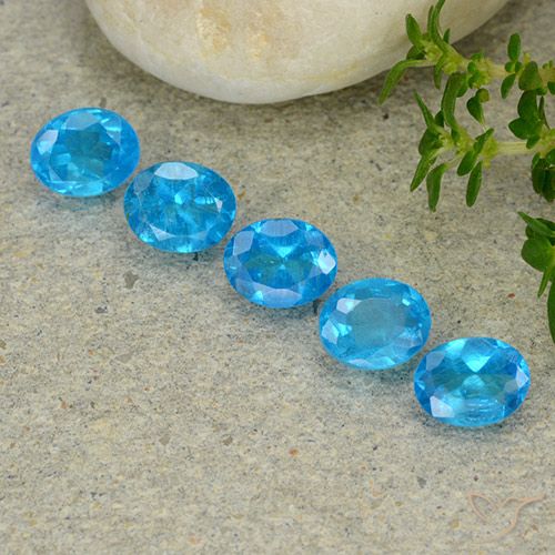 1.78ctw Naturale Blu medio Apatite, Ovale, VS