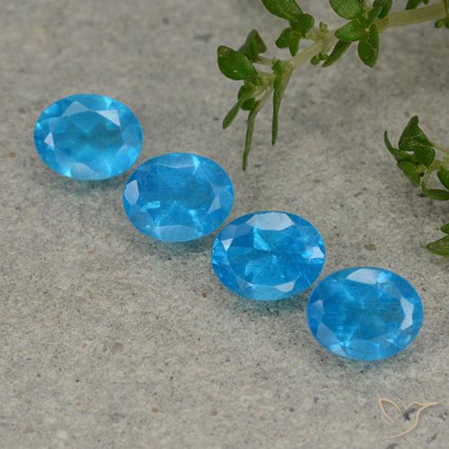 1.57ctw Naturale Azzurro Apatite, Ovale, VS
