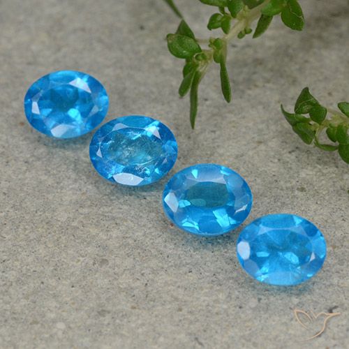 1.53ctw Naturale Blu medio Apatite, Ovale, VS