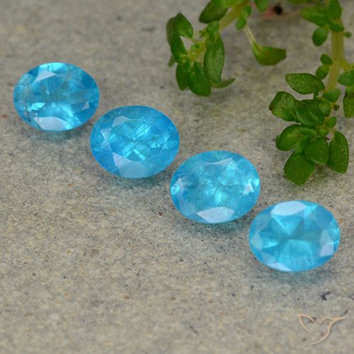 1.65ctw Naturale Acqua profonda Apatite, Ovale, VS