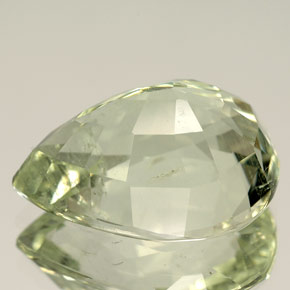 Acquamarina Verde chiaro naturale da 9.89 ct, Forma a pera, SI