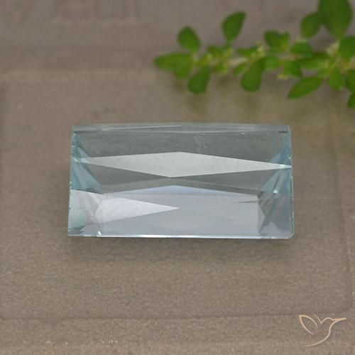 Acquamarina Azzurro naturale da 11.89 ct, Taglio a baguette, VVS