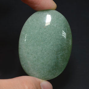 Avventurina naturale verde da 66,33 ct, taglio ovale, opaco