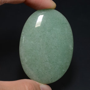 Avventurina naturale verde da 102,50 ct, taglio ovale, opaco