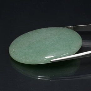 Avventurina naturale verde da 102,50 ct, taglio ovale, opaco