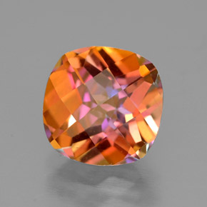 Topazio nitrico Arcobaleno superiore naturale da 2.56 ct, Taglio a cuscino, VVS
