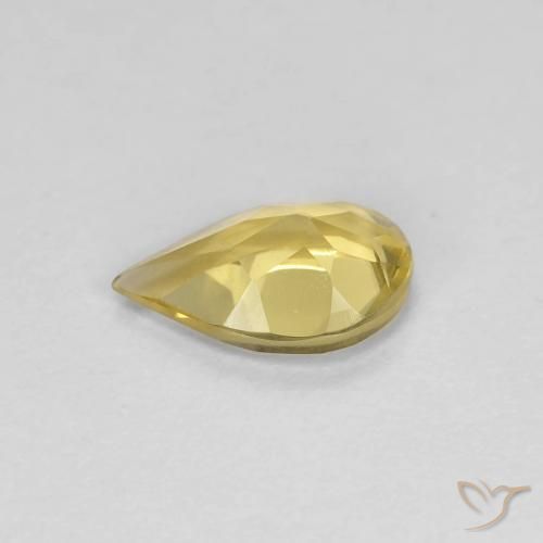 Berillo Oro chiaro naturale da 0.69 ct, Forma a pera, VVS