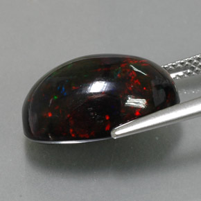 Opale nero naturale multicolore da 5,81 ct, taglio ovale, opaco