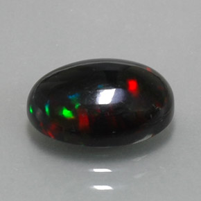 Opale nero naturale multicolore da 2,83 ct, taglio ovale, opaco
