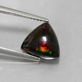Opale nero naturale multicolore da 1,88 ct, trillion, opaco