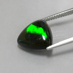 Opale nero naturale multicolore da 3,11 ct, trillion, opaco