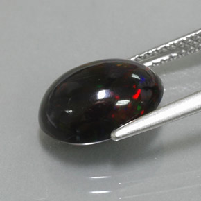 Opale nero naturale multicolore da 2,73 ct, taglio ovale, opaco