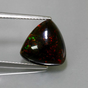 Opale nero naturale multicolore da 3,57 ct, trillion, opaco