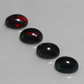 Opale nero naturale multicolore da 2,31 ct, taglio ovale, opaco
