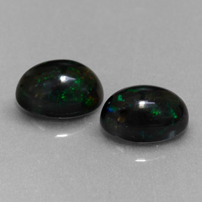 Opale nero naturale multicolore da  ct, taglio ovale, opaco