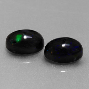 Opale nero naturale multicolore da  ct, taglio ovale, opaco