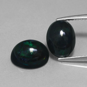 Opale nero naturale multicolore da  ct, taglio ovale, opaco