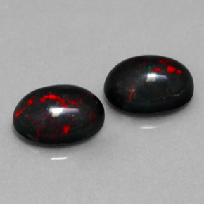 Opale nero naturale multicolore da  ct, taglio ovale, opaco