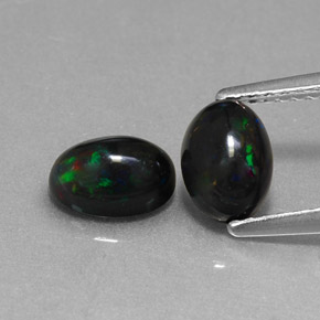 Opale nero naturale multicolore da  ct, taglio ovale, opaco