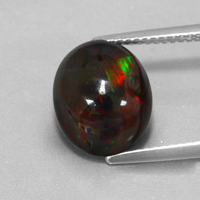 Opale nero naturale multicolore da 3,84 ct, taglio ovale, opaco