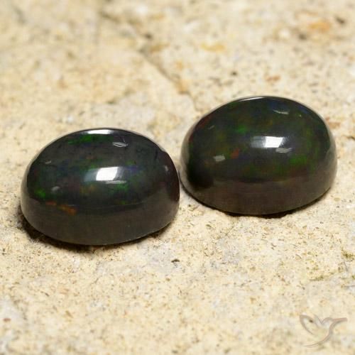 Gemme di Opale nero Multicolore naturale da 3.64 ct, Ovale, Traslucido