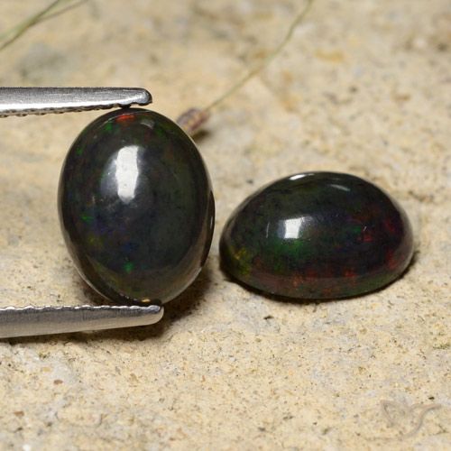 2.35ctw Naturale Multicolore Opale nero, Ovale, Traslucido