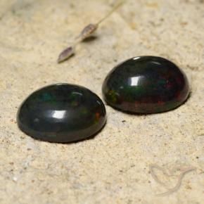 Gemme di Opale nero Multicolore naturale da 2.35 ct, Ovale, Traslucido
