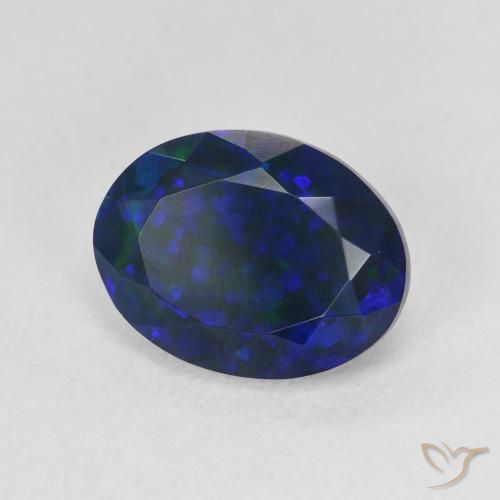 Opale nero naturale multicolore da 2,17 ct, taglio ovale, traslucido