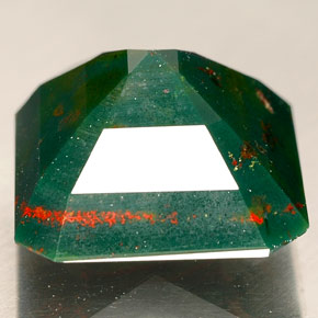 Pietra del sangue Verde maculato naturale da 9.41 ct, Taglio smeraldo, Opaco