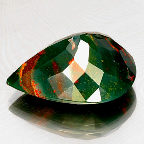Eliotropio naturale verde da 16,93 ct, taglio a pera, opaco