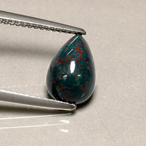 Pietra del sangue Verde maculato naturale da 1.90 ct, Forma a pera, Opaco