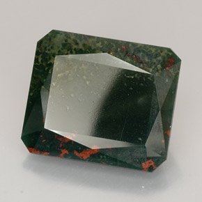 Pietra del sangue Verde maculato naturale da 32.42 ct, Taglio smeraldo, Opaco
