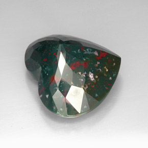 Eliotropio naturale verde da 86,15 ct, a forma di cuore, opaco