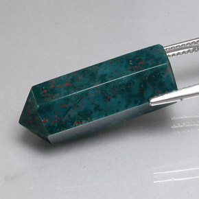 Eliotropio naturale verde da 20,34 ct, forma fantasia, opaco
