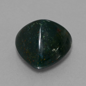 Pietra del sangue Verde maculato naturale da 7.14 ct, Taglio trillion, Opaco