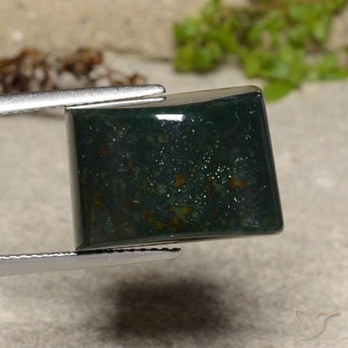 Pietra del sangue Verde scuro naturale da 22.60 ct, Taglio a baguette, Opaco