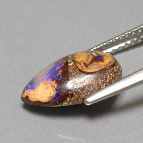 Opale boulder naturale multicolore da 3,22 ct, taglio a pera, opaco