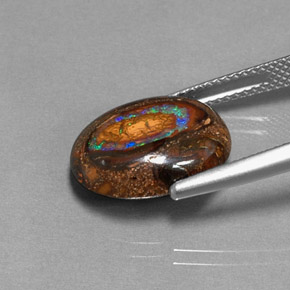Opale boulder naturale multicolore da 7,70 ct, taglio ovale, opaco