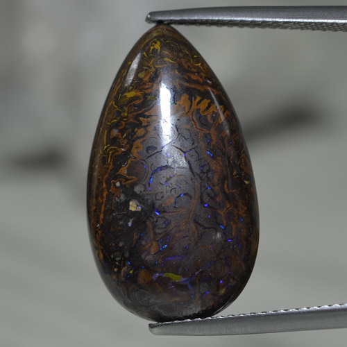 Opale boulder naturale multicolore da 17,27 ct, taglio a pera, opaco