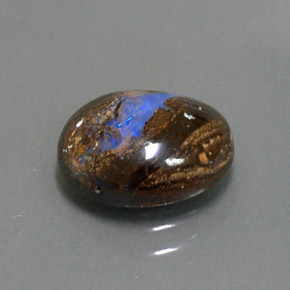 Opale boulder naturale multicolore da 2,36 ct, taglio ovale, opaco
