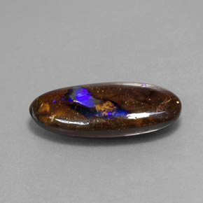 Opale boulder naturale multicolore da 2,81 ct, taglio ovale, opaco