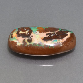 Opale boulder naturale multicolore da 10,49 ct, taglio ovale, opaco