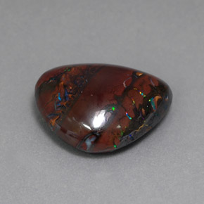 Opale boulder naturale multicolore da 8,84 ct, trillion, opaco
