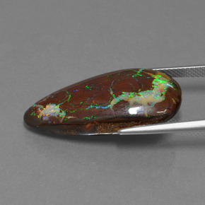 Opale boulder naturale multicolore da 22,94 ct, taglio a pera, opaco