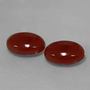 Corniola naturale rosso da  ct, taglio ovale, traslucido