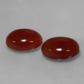 Corniola naturale rosso da  ct, taglio ovale, traslucido
