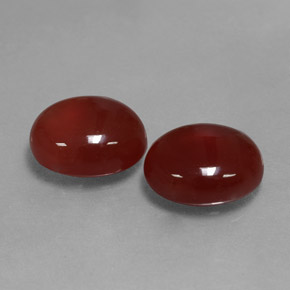 Corniola naturale rosso da  ct, taglio ovale, traslucido