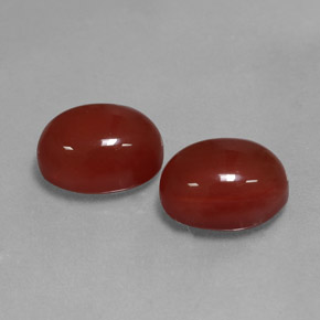 Corniola naturale rosso da  ct, taglio ovale, traslucido