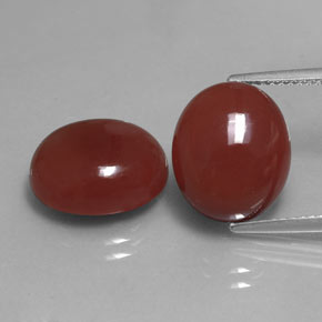 Corniola naturale rosso da  ct, taglio ovale, traslucido